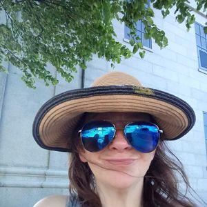 Meet your Posher, Lisa